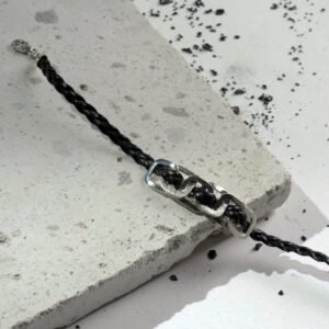 Pulsera de plata con cuero