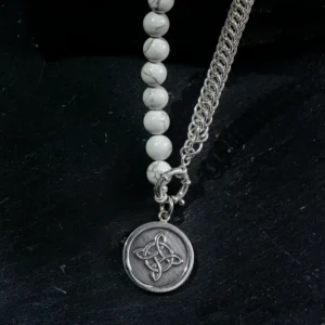 Collar de plata